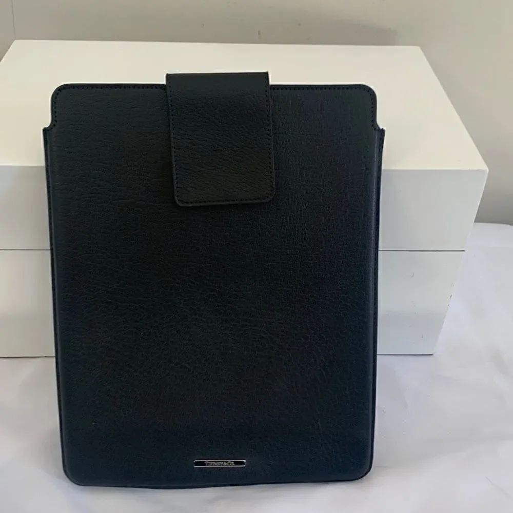 TIFFANY & Co. iPad Case - Black - New